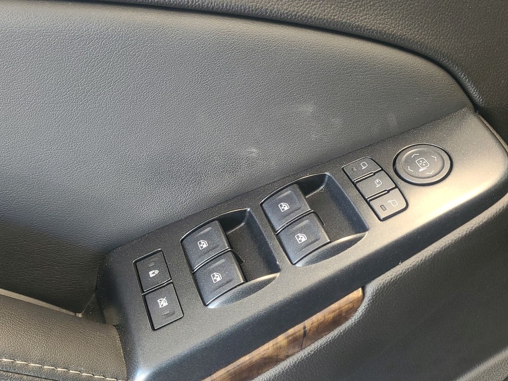 Chevrolet Tahoe Vehicle Image 25