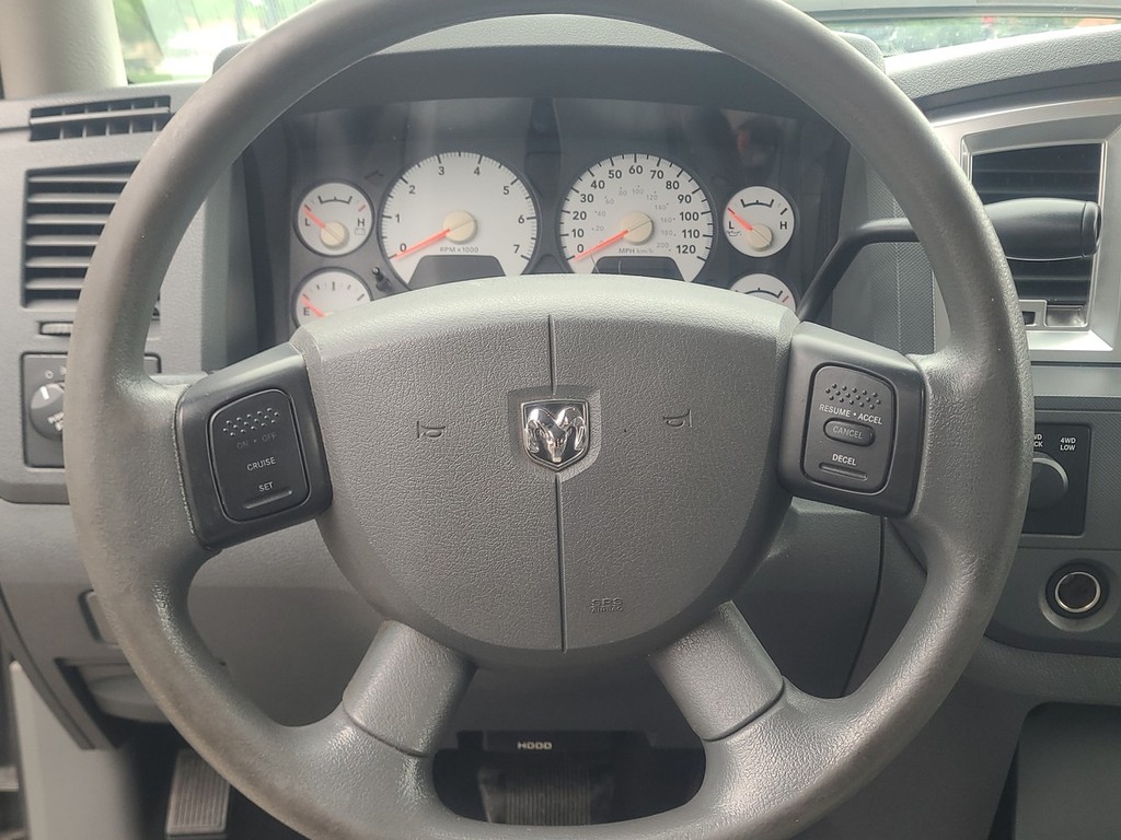 Dodge Ram 1500 Vehicle Image 15