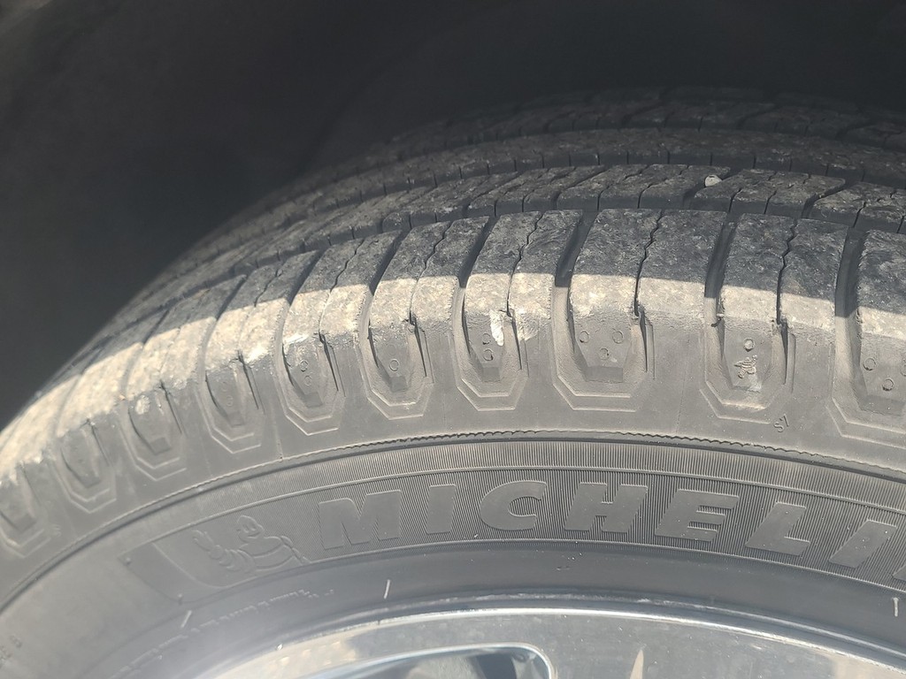 Chevrolet Equinox Vehicle Image 10