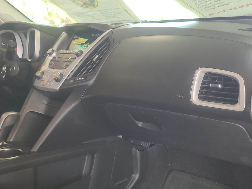 Chevrolet Equinox Vehicle Image 12