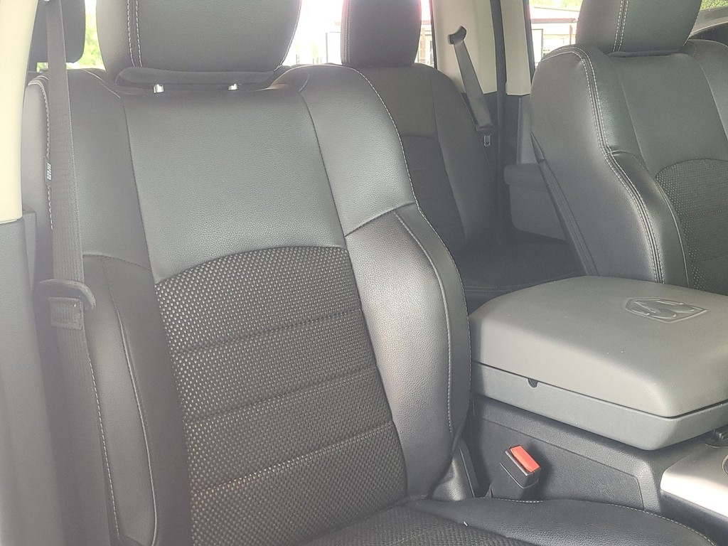 Ram 1500 Vehicle Full-screen Gallery Image 19