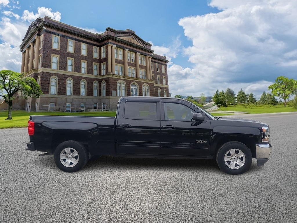 Chevrolet Silverado 1500 Vehicle Image 2