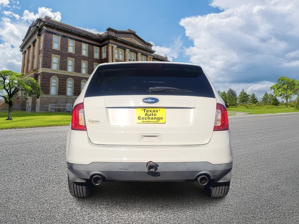 Ford Edge Vehicle Full-screen Gallery Image 04