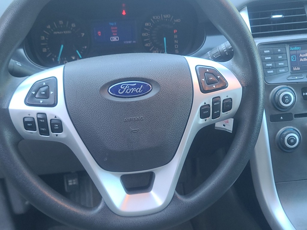 Ford Edge Vehicle Full-screen Gallery Image 13