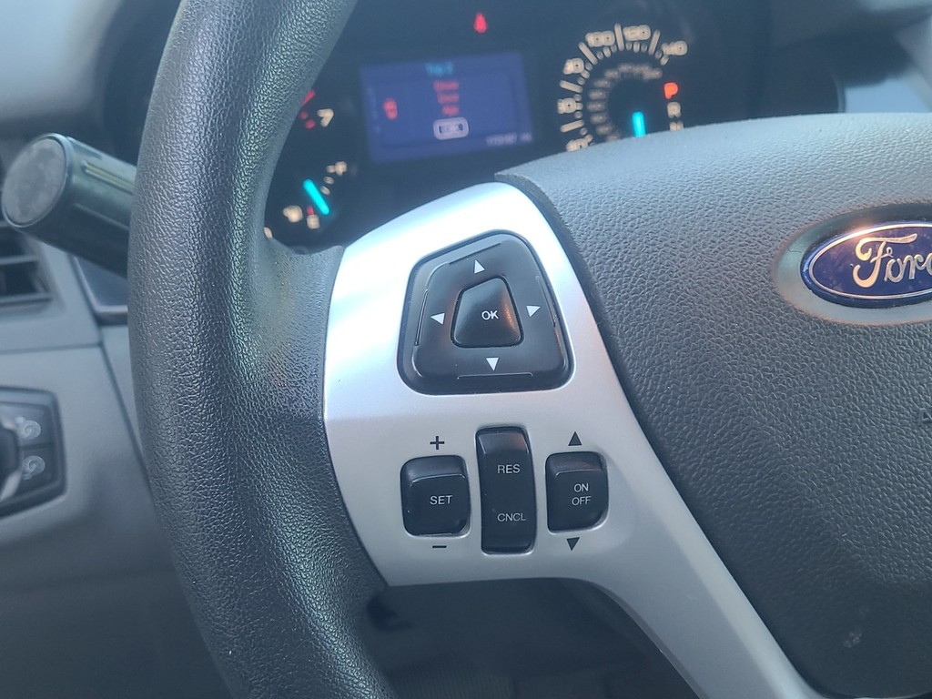 Ford Edge Vehicle Full-screen Gallery Image 26
