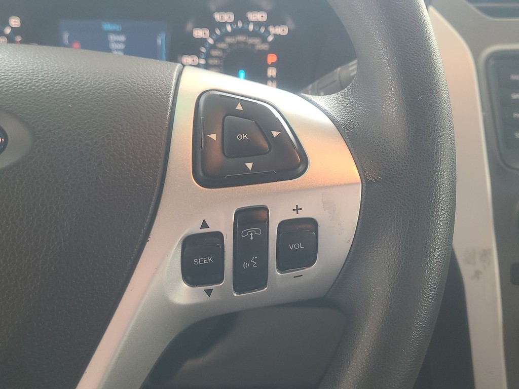 Ford Explorer Vehicle Image 29