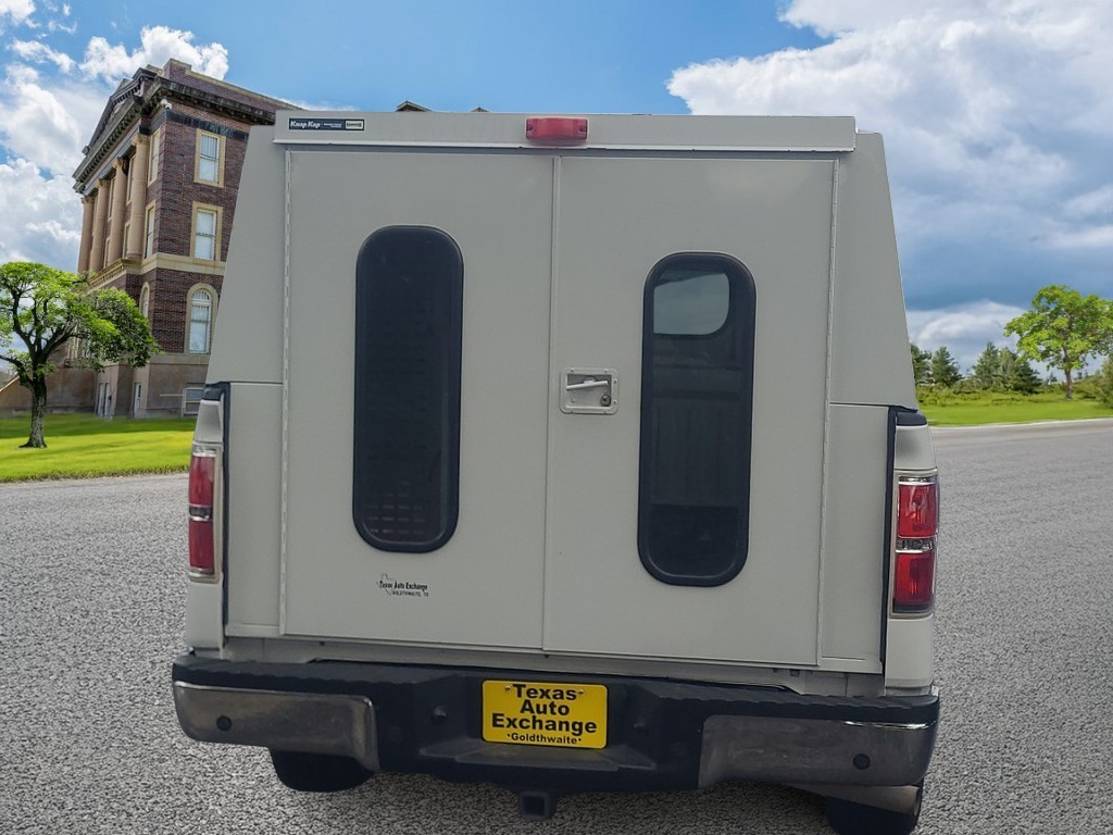 Ford F-150 Vehicle Full-screen Gallery Image 04