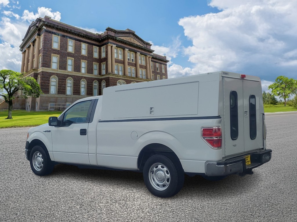 Ford F-150 Vehicle Full-screen Gallery Image 06