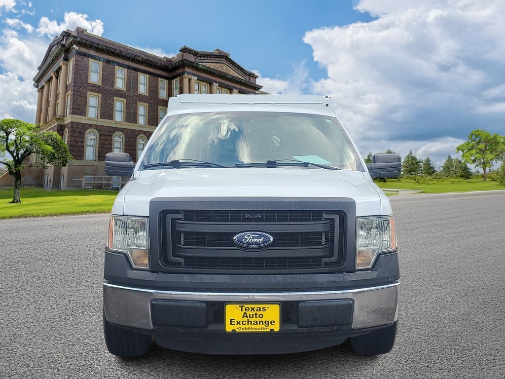 Ford F-150 Vehicle Full-screen Gallery Image 09