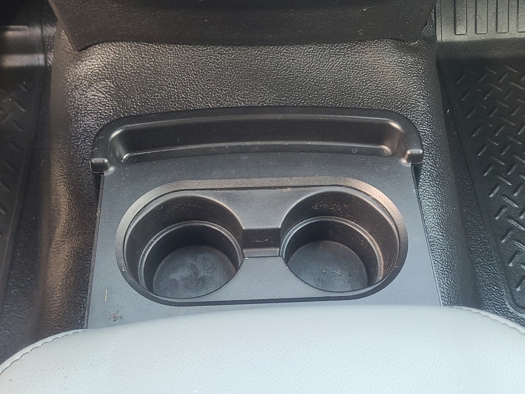 Ford F-150 Vehicle Full-screen Gallery Image 21