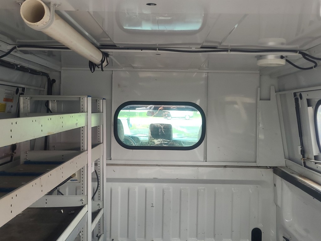 Ford F-150 Vehicle Full-screen Gallery Image 25