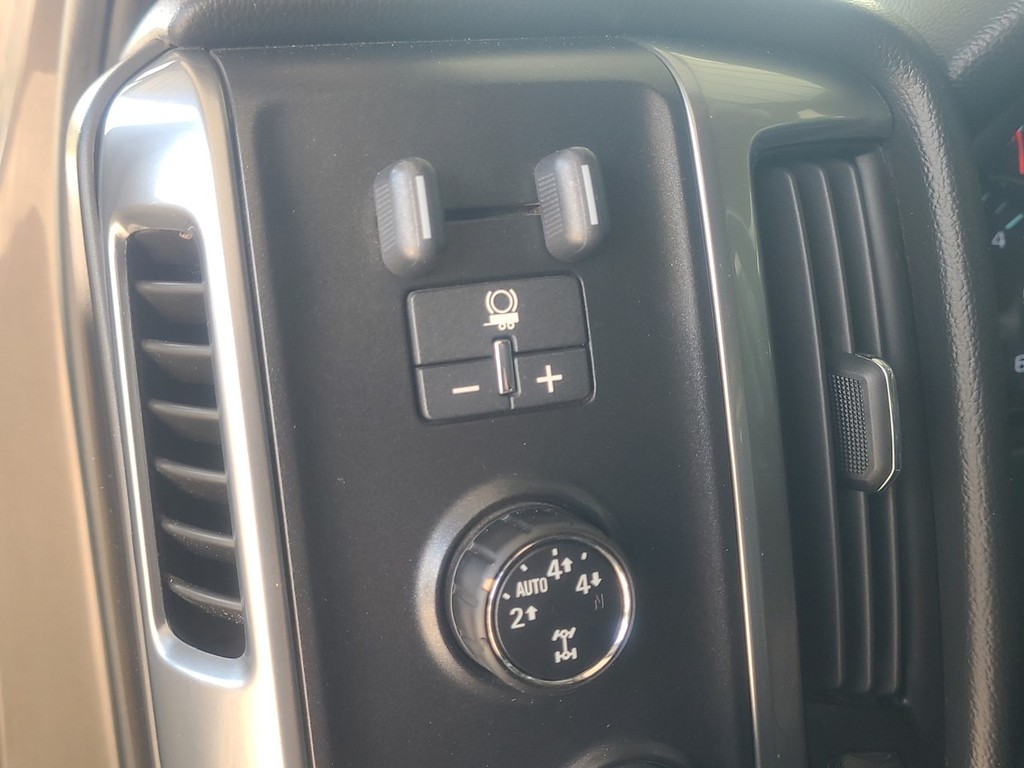 Chevrolet Silverado 1500 Vehicle Image 21