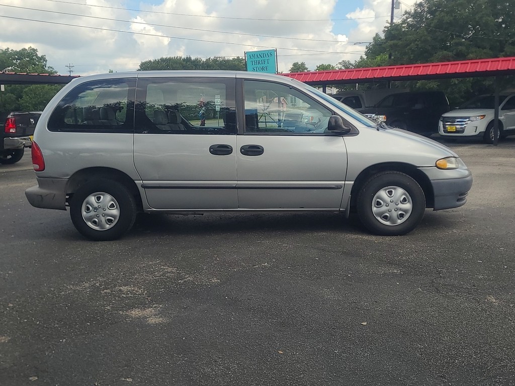 Plymouth Voyager Vehicle Image 2