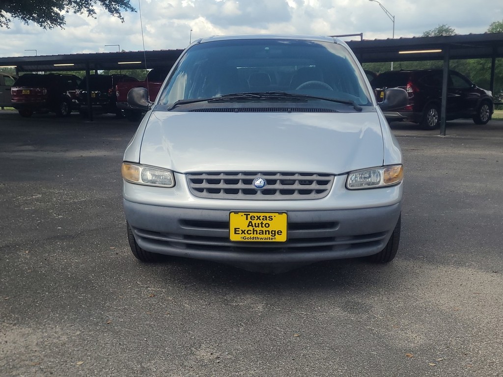 Plymouth Voyager Vehicle Image 10