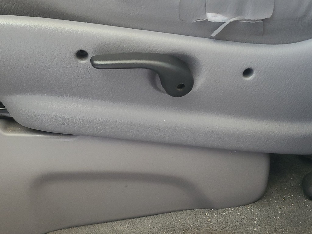 Plymouth Voyager Vehicle Image 23
