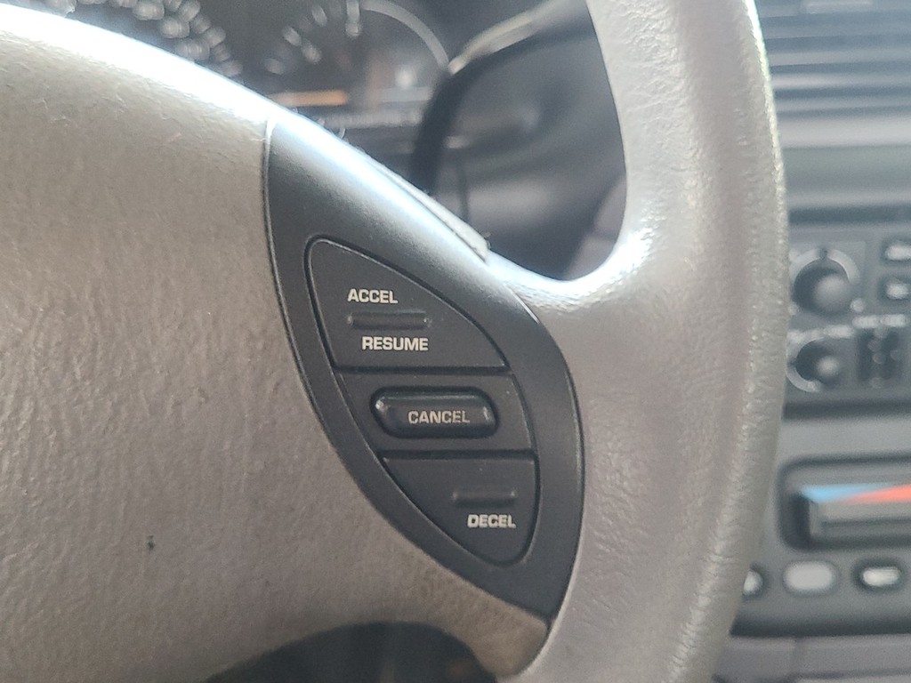 Plymouth Voyager Vehicle Image 28
