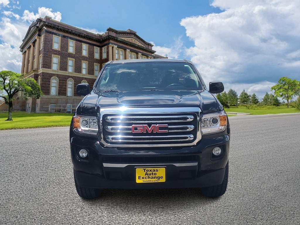 GMC Canyon Vehicle Full-screen Gallery Image 09
