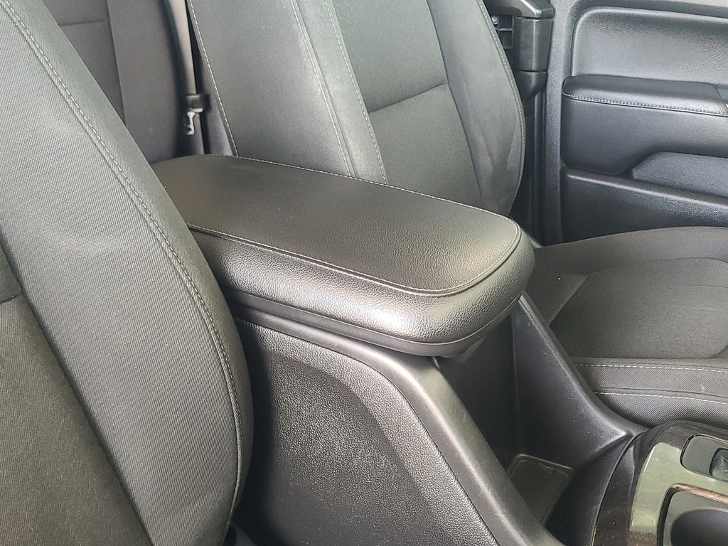 GMC Canyon Vehicle Full-screen Gallery Image 18