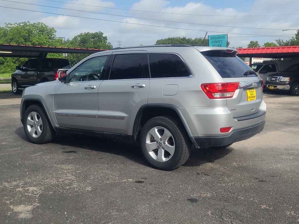 Jeep Grand Cherokee Vehicle Full-screen Gallery Image 06