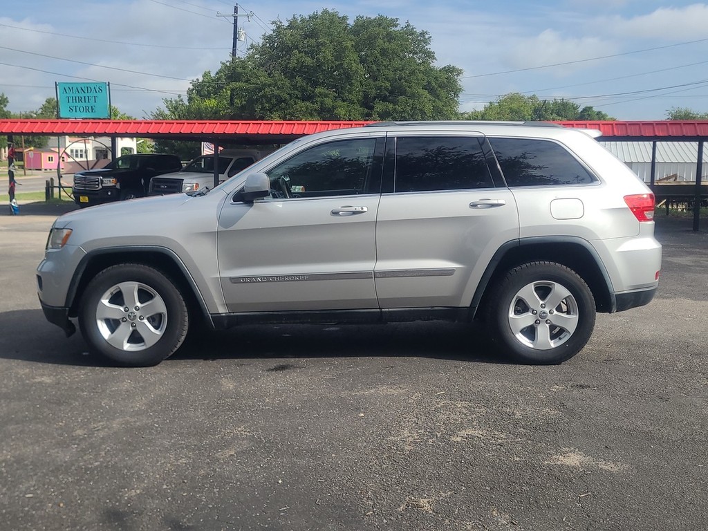 Jeep Grand Cherokee Vehicle Full-screen Gallery Image 08