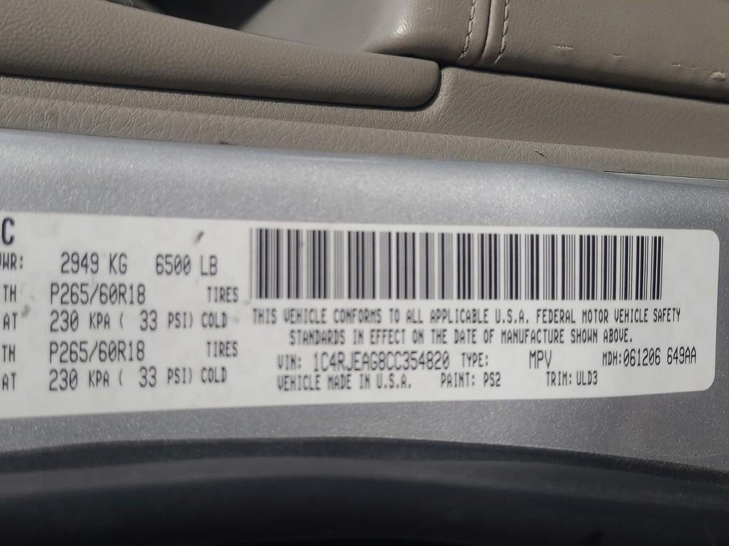 Jeep Grand Cherokee Vehicle Full-screen Gallery Image 27