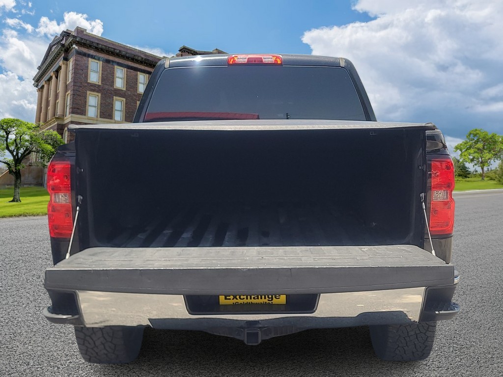 Chevrolet Silverado 1500 Vehicle Full-screen Gallery Image 05