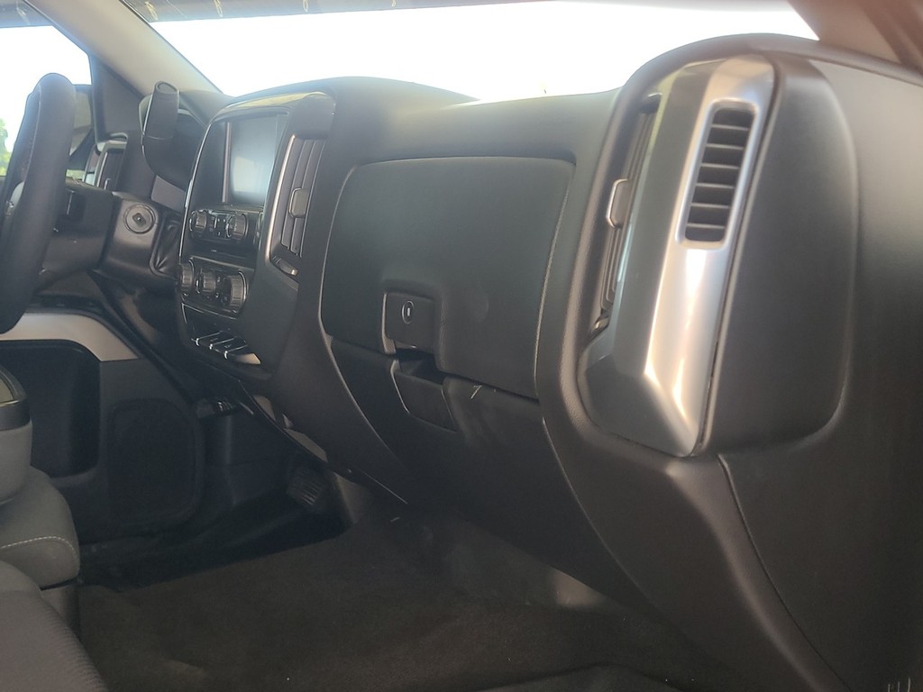 Chevrolet Silverado 1500 Vehicle Full-screen Gallery Image 14