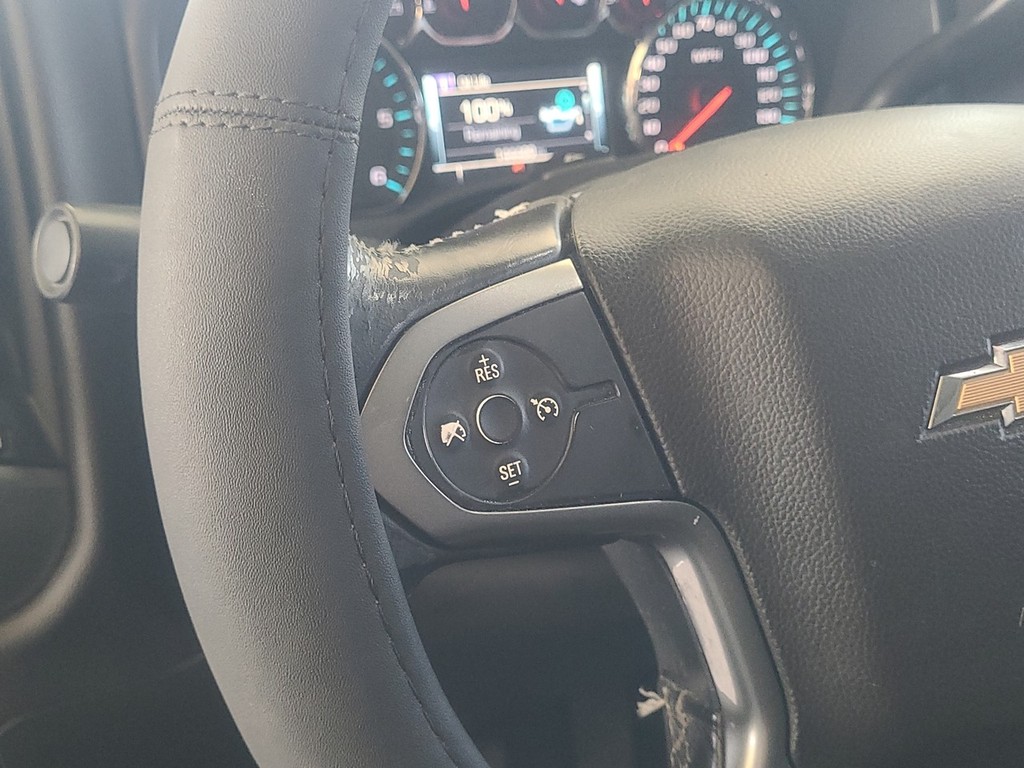 Chevrolet Silverado 1500 Vehicle Full-screen Gallery Image 28