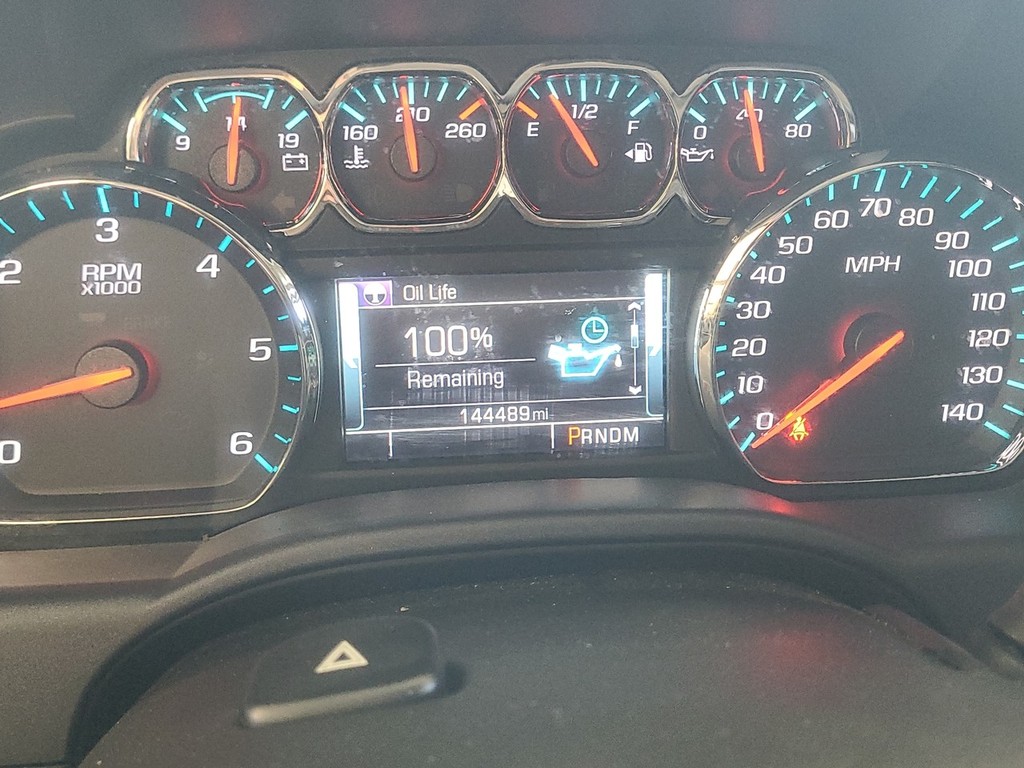 Chevrolet Silverado 1500 Vehicle Full-screen Gallery Image 30