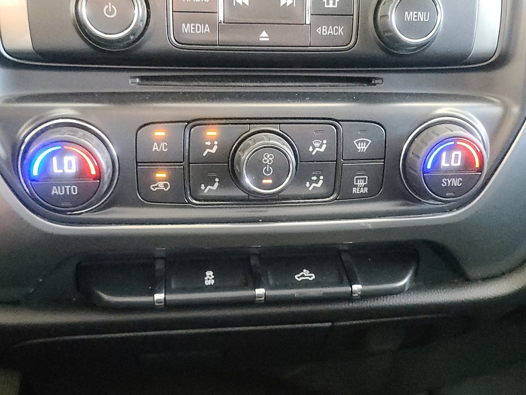 Chevrolet Silverado 1500 Vehicle Full-screen Gallery Image 31