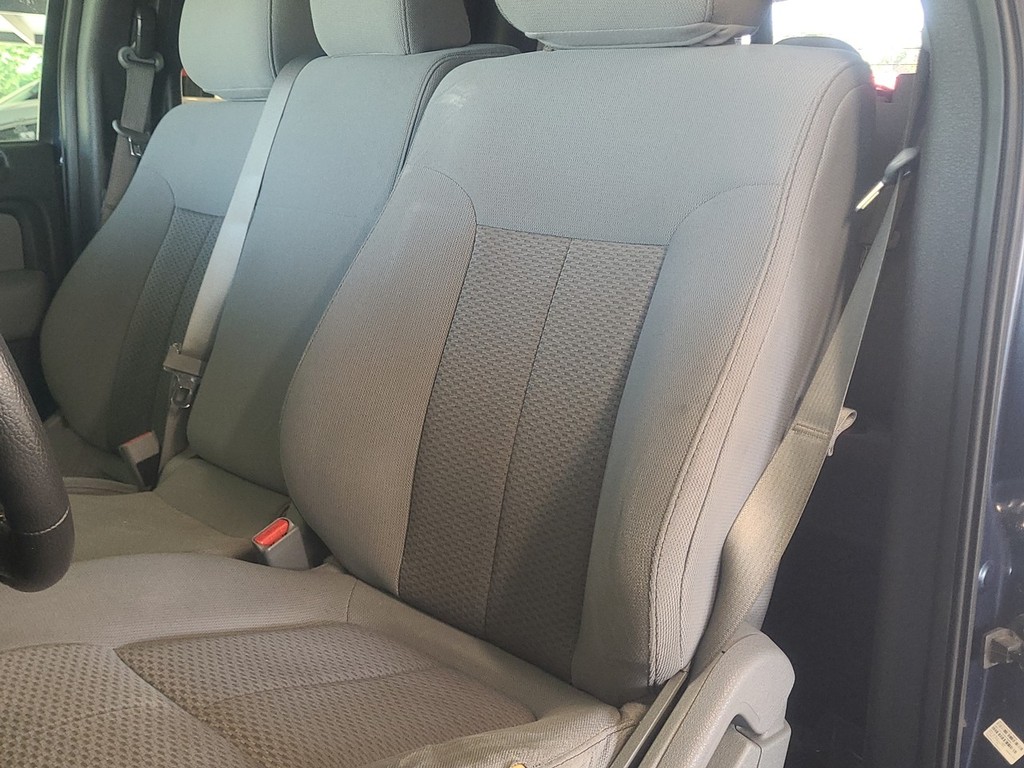Ford F-150 Vehicle Full-screen Gallery Image 20