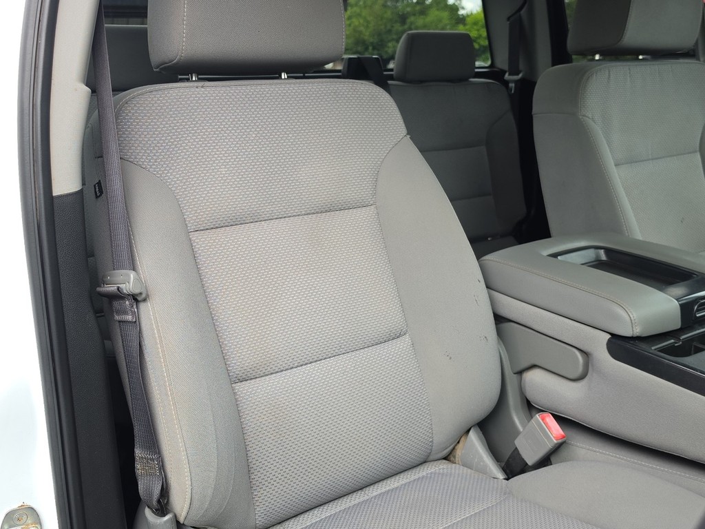Chevrolet Silverado 1500 LD Vehicle Full-screen Gallery Image 19