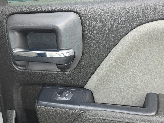 Chevrolet Silverado 1500 LD Vehicle Full-screen Gallery Image 13