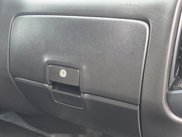 Chevrolet Silverado 1500 LD Vehicle Full-screen Gallery Image 21