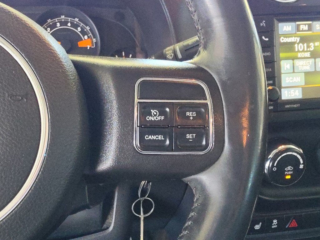 Jeep Patriot Vehicle Image 29