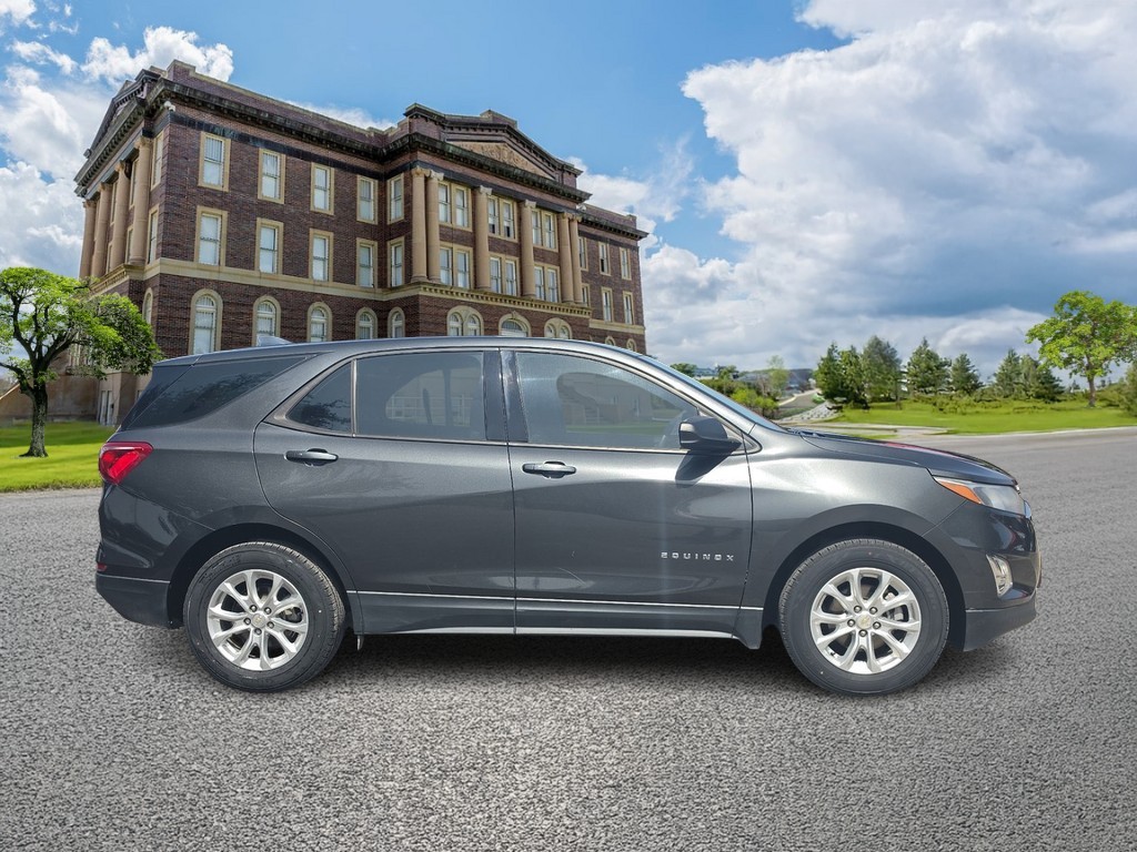 Chevrolet Equinox Vehicle Full-screen Gallery Image 02
