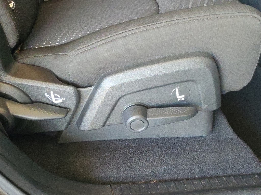 Dodge Journey Vehicle Full-screen Gallery Image 13