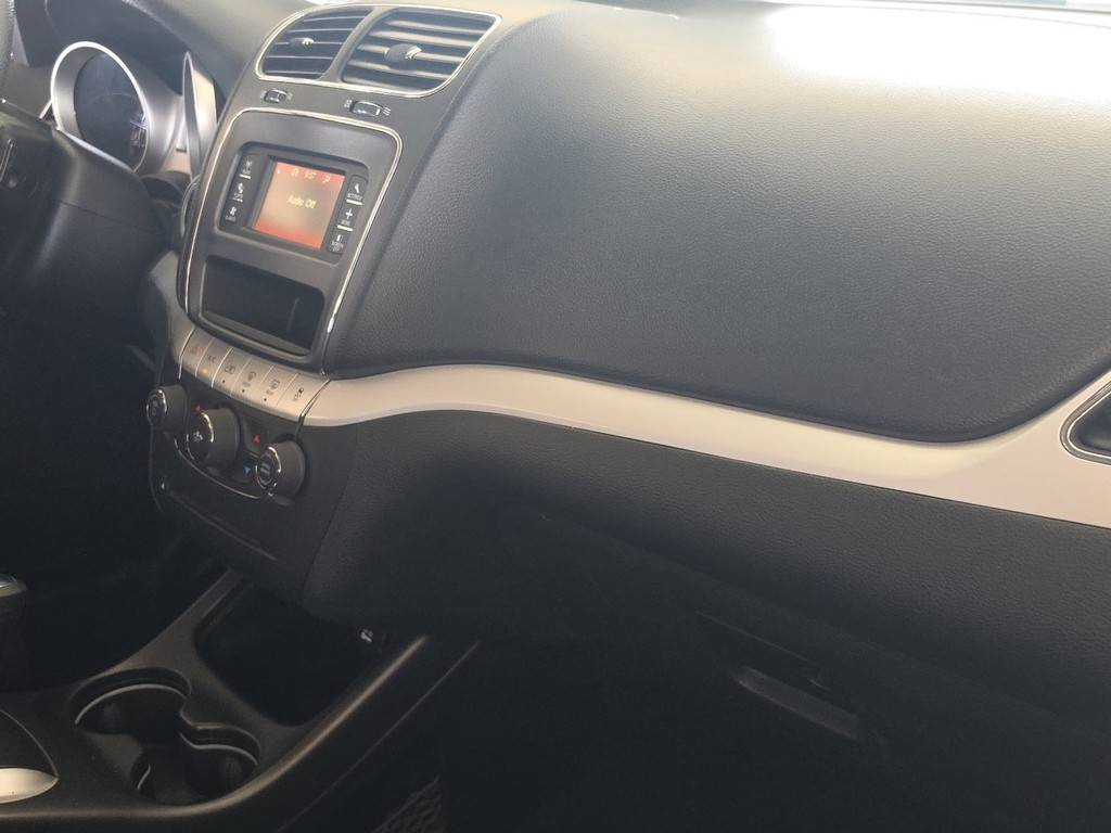 Dodge Journey Vehicle Full-screen Gallery Image 14