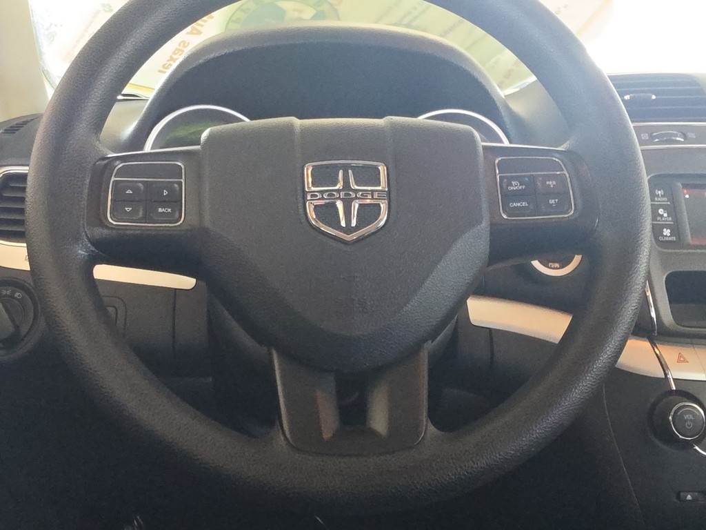 Dodge Journey Vehicle Full-screen Gallery Image 15