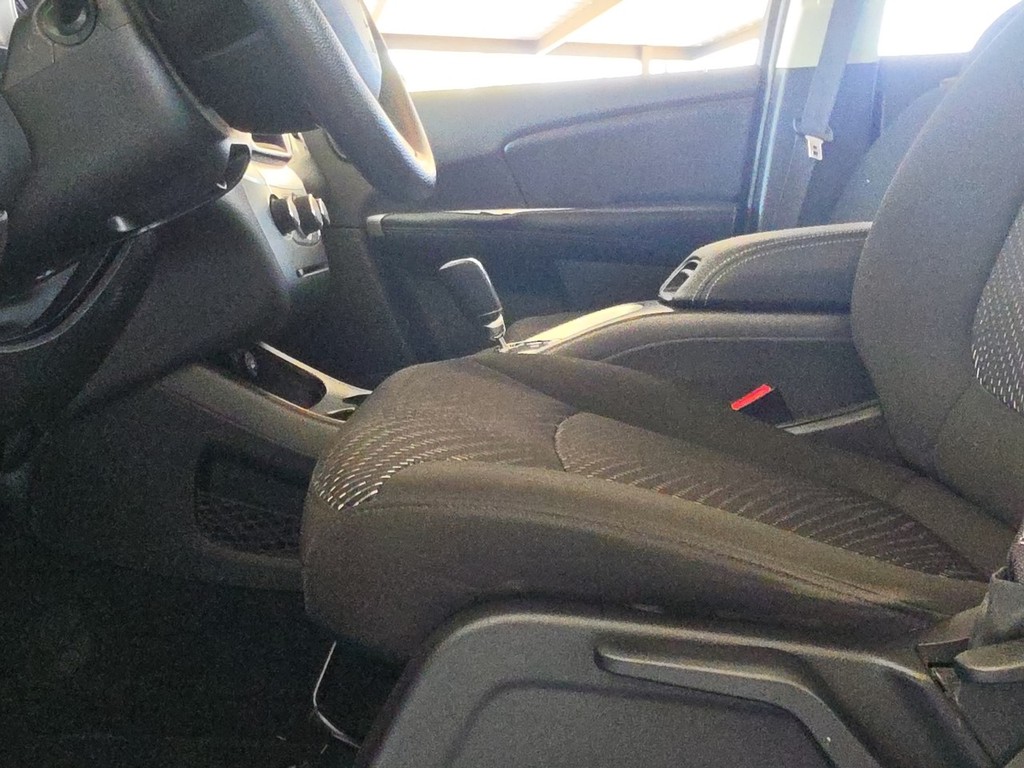 Dodge Journey Vehicle Full-screen Gallery Image 23