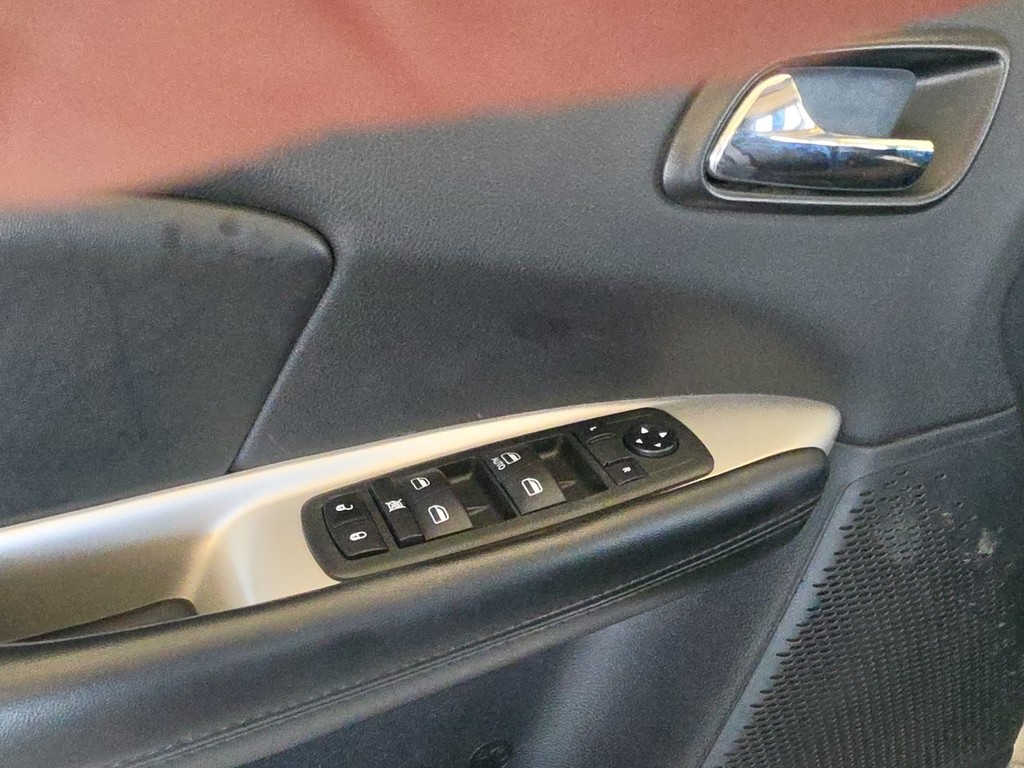 Dodge Journey Vehicle Full-screen Gallery Image 25