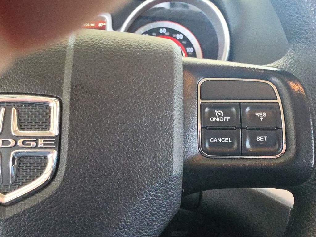 Dodge Journey Vehicle Full-screen Gallery Image 29