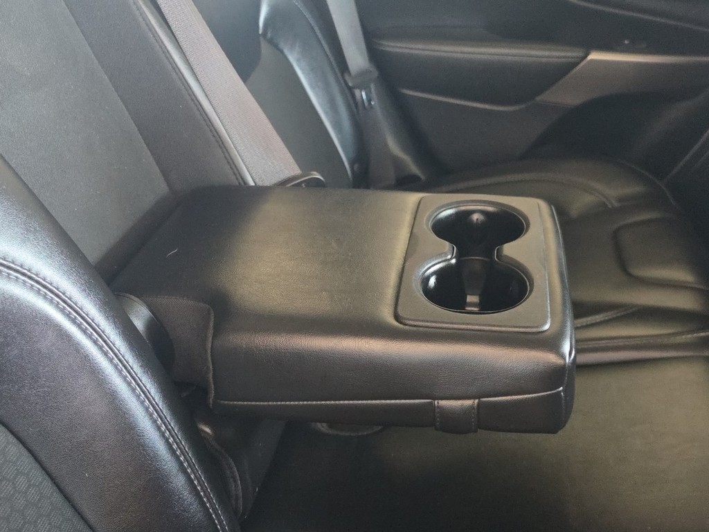 Jeep Cherokee Vehicle Full-screen Gallery Image 11