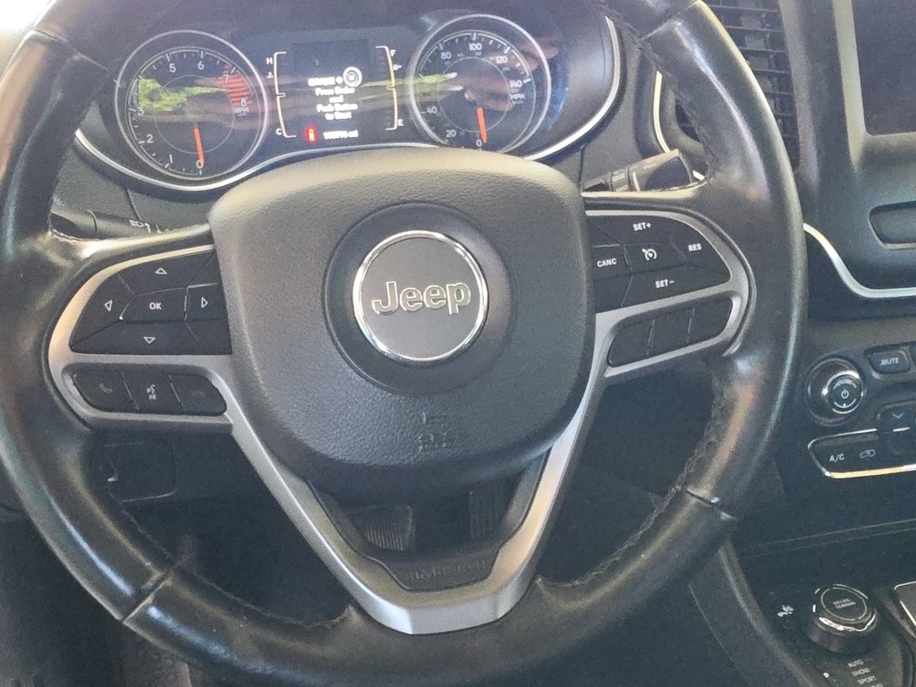 Jeep Cherokee Vehicle Full-screen Gallery Image 15
