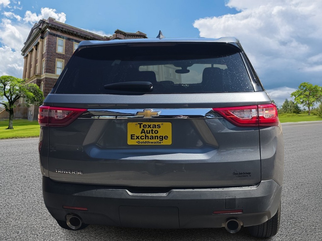 Chevrolet Traverse Vehicle Full-screen Gallery Image 4