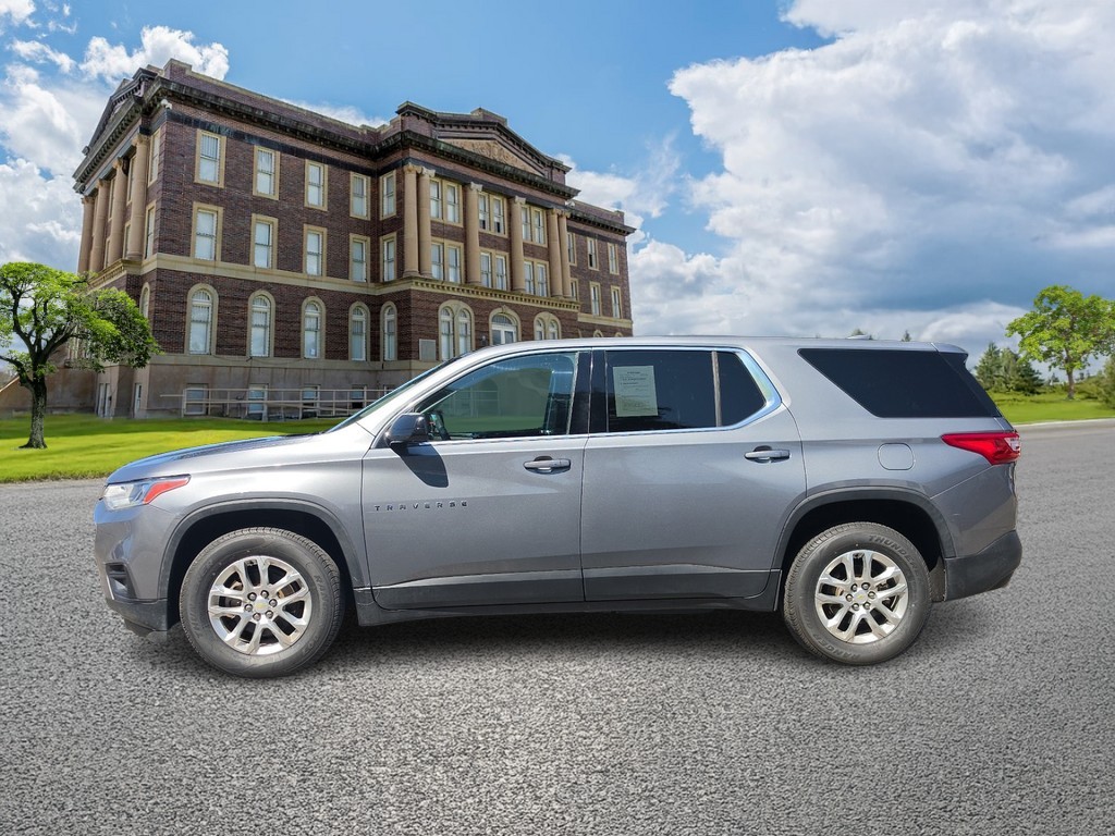 Chevrolet Traverse Vehicle Full-screen Gallery Image 7