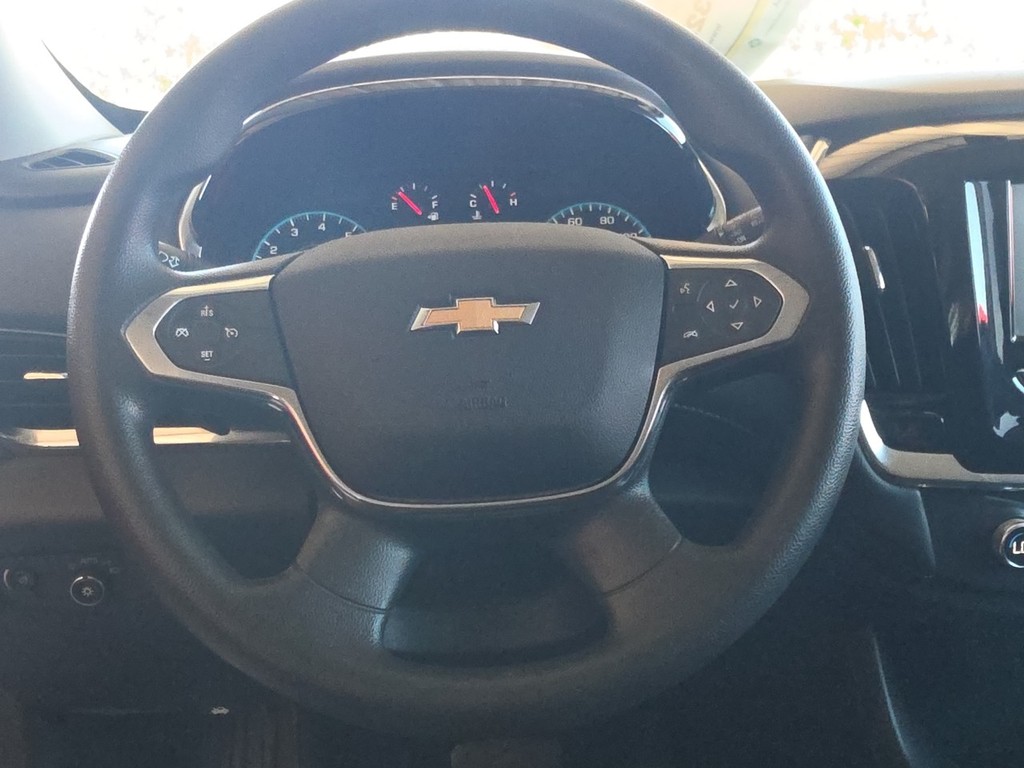 Chevrolet Traverse Vehicle Full-screen Gallery Image 15