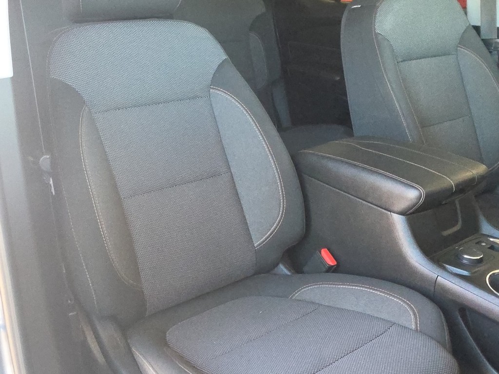 Chevrolet Traverse Vehicle Full-screen Gallery Image 19