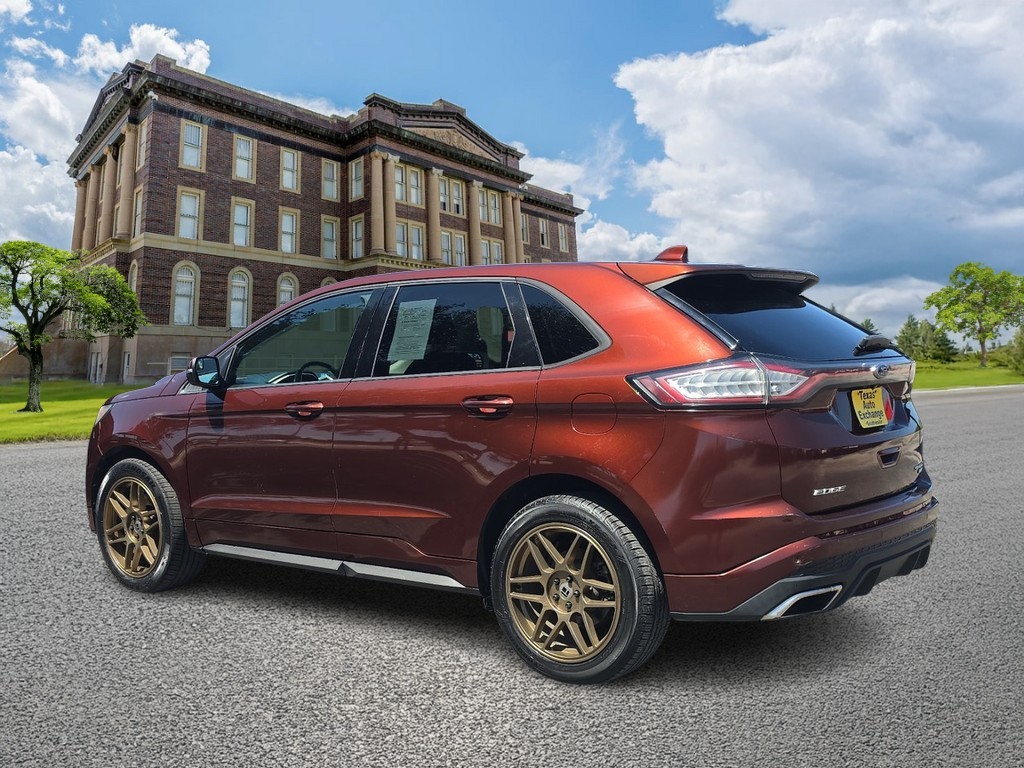 Ford Edge Vehicle Full-screen Gallery Image 6
