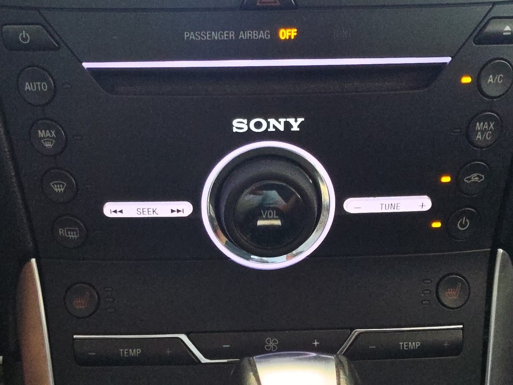 Ford Edge Vehicle Full-screen Gallery Image 31